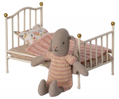 Maileg Vintage bed Mouse - Off white