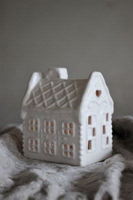 Majas Gingerhouse ljuslykta vit