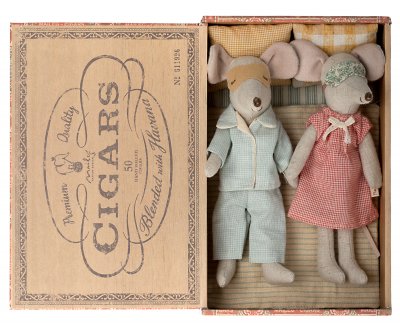 Maileg Mum & Dad in cigarbox