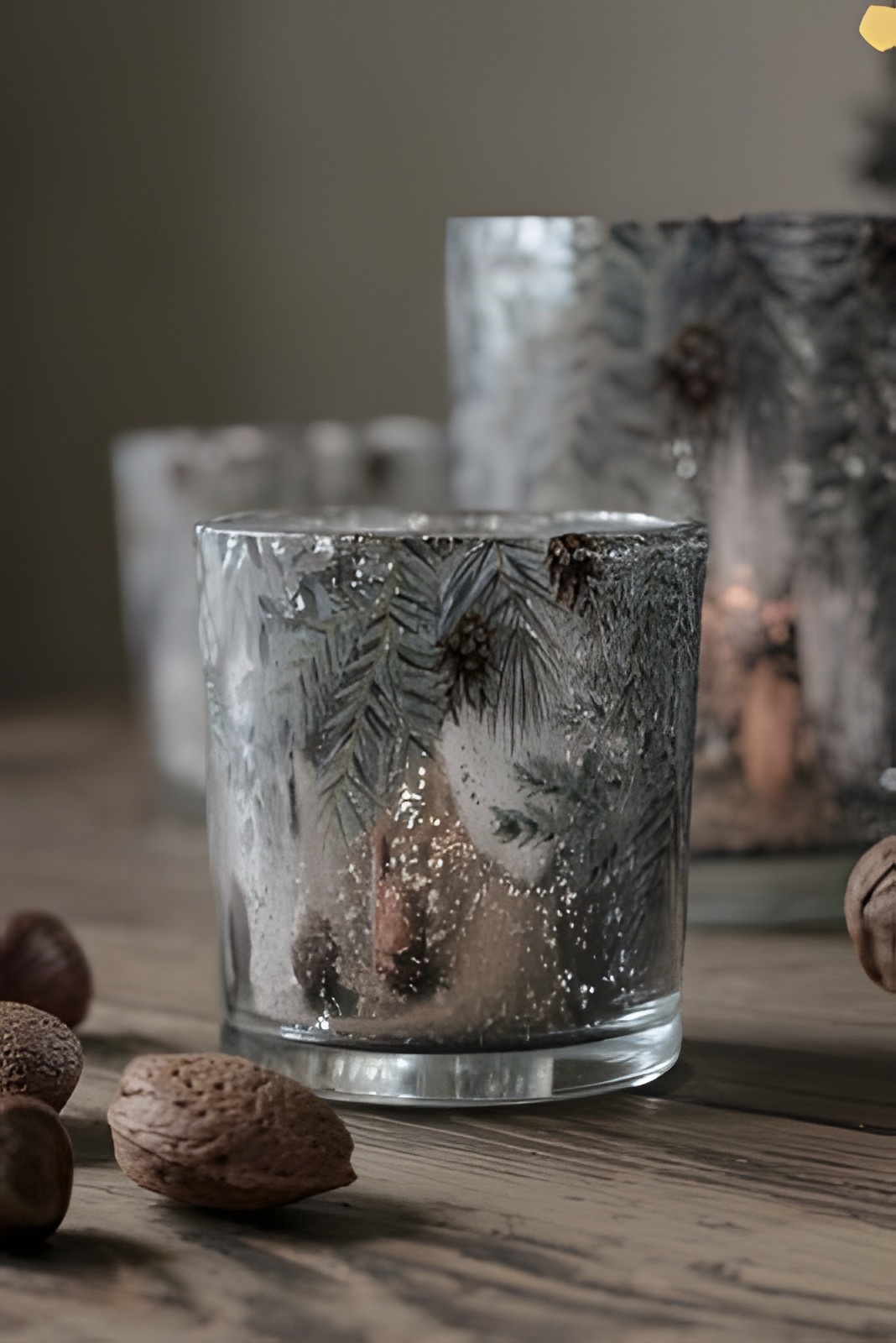 Köp Majas Ljuslykta Cones & Branches – Unik produkt från Taavola Gården