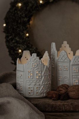 Majas Gingerbread ljuslykta vit