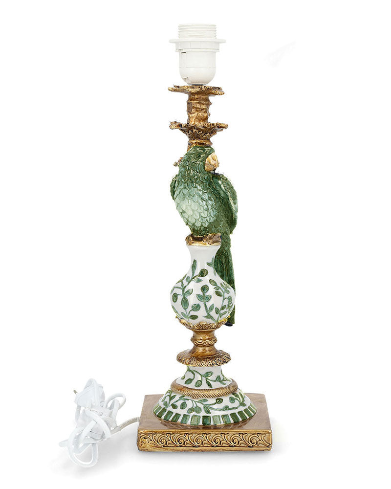 A lot Lampfot Papegoja