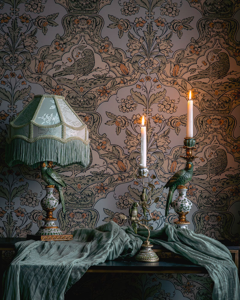 A lot Lampfot Papegoja