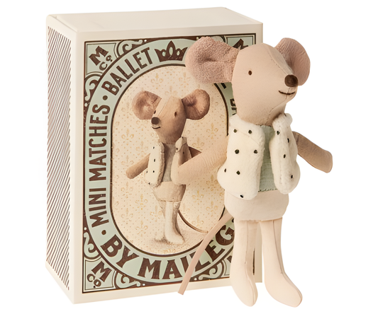 Köp Maileg Dancer Mouse, Little brother in box – Unik produkt från Taavola Gården