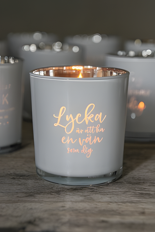 Köp Majas Ljuslykta "Lycka" – Unik produkt från Taavola Gården