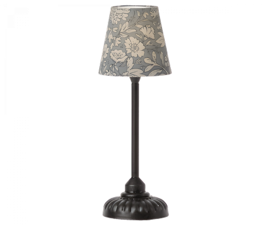 Köp Maileg Golvlampa liten - Antracite – Unik produkt från Taavola Gården