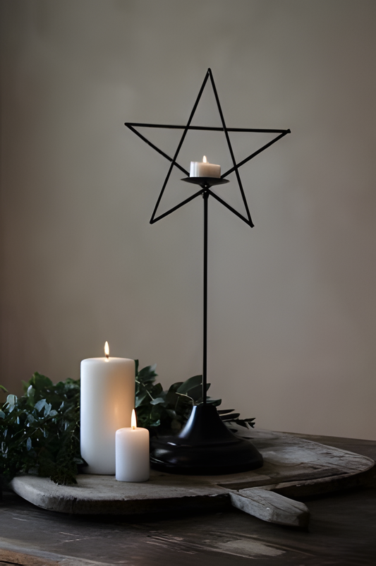 Köp Majas Ljusstake "Metal Star" – Unik produkt från Taavola Gården